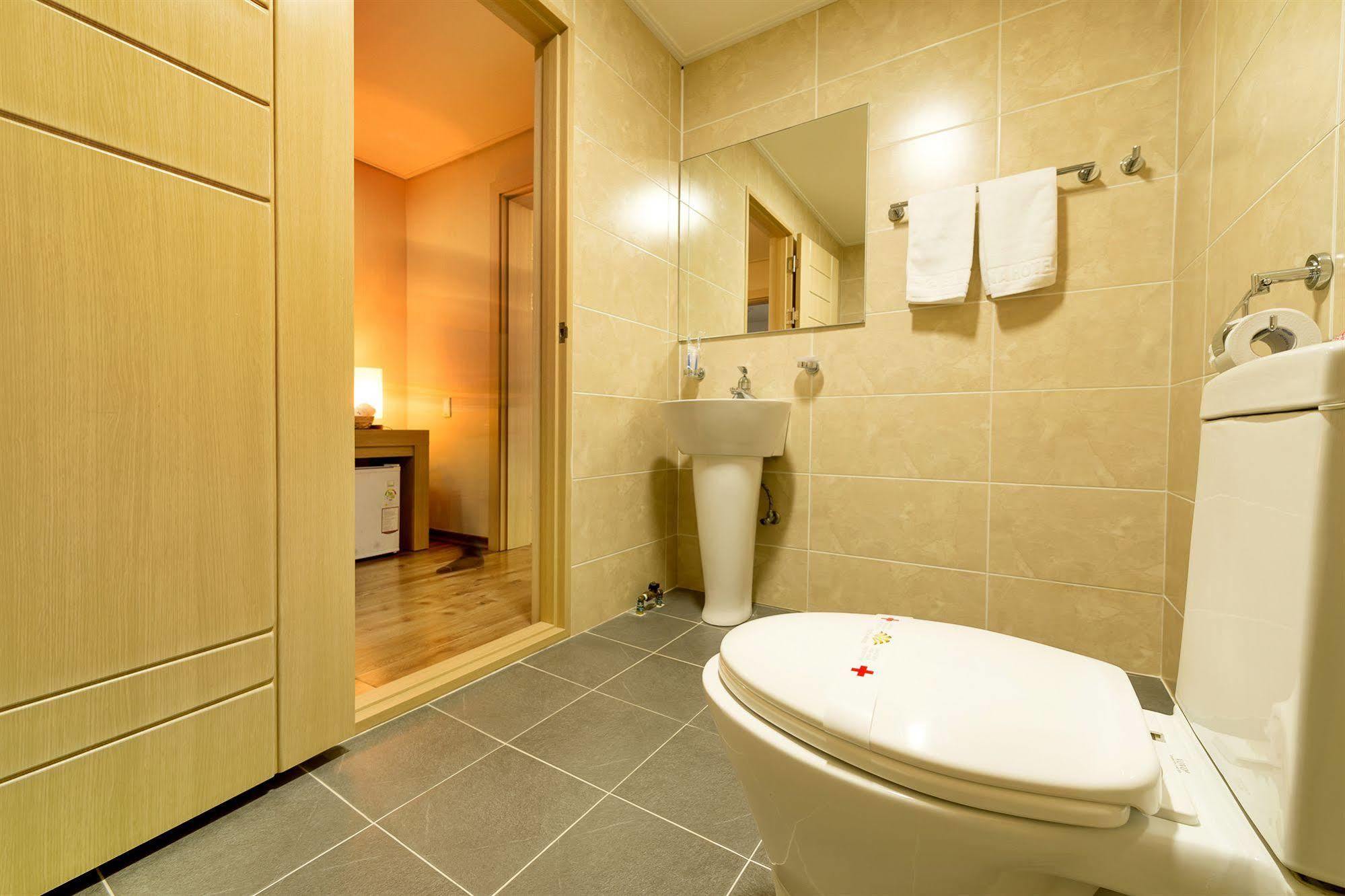 Elena Business Hotel Yeosu Luaran gambar
